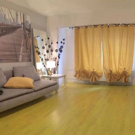 Green Apartment With Terrace 12 Bucareste Exterior foto